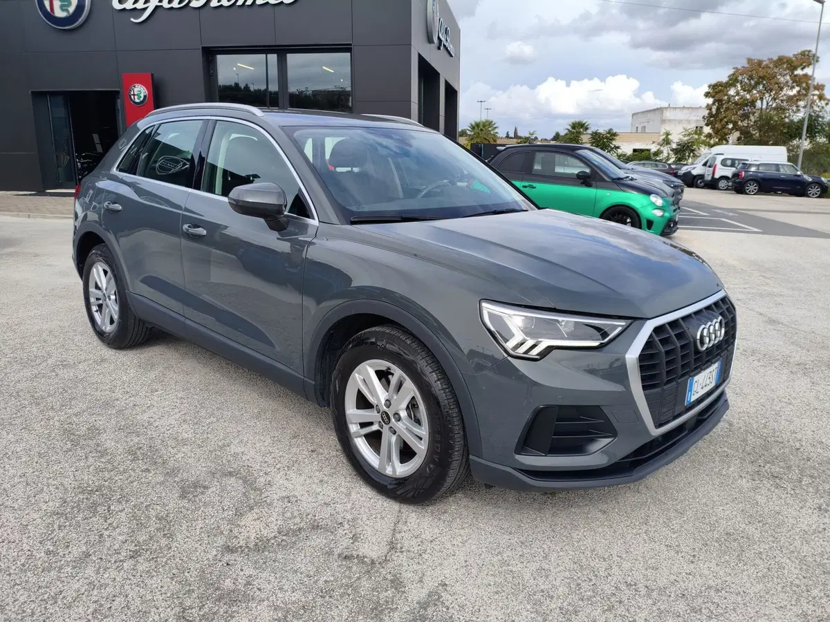 Audi Q3 usata a Matera (7)