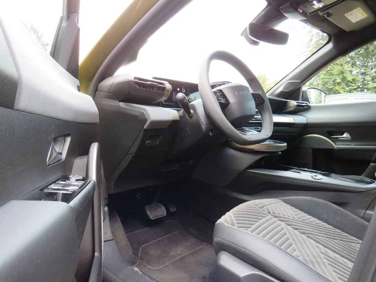 Lancia Ypsilon usata a Monza e Brianza (13)