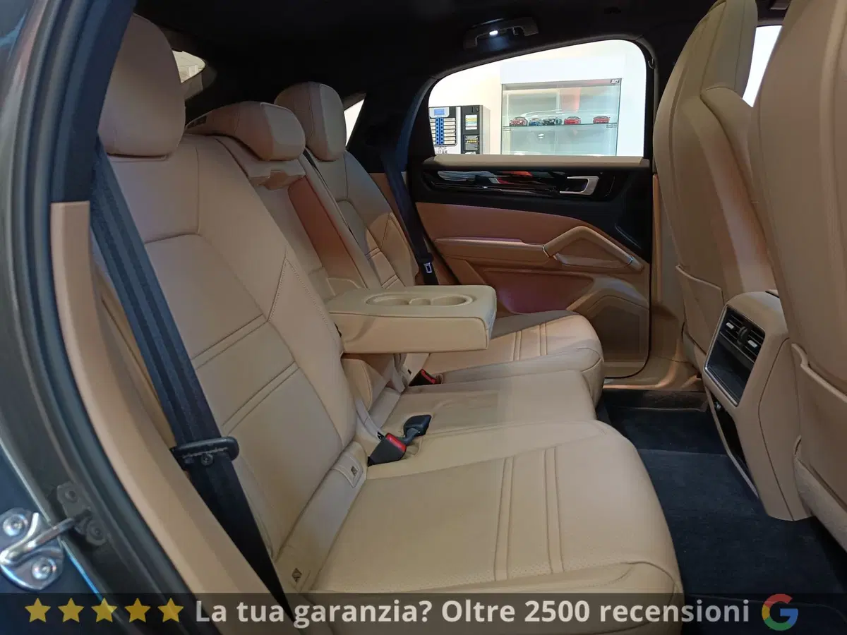 Porsche Cayenne usata a Pistoia (16)