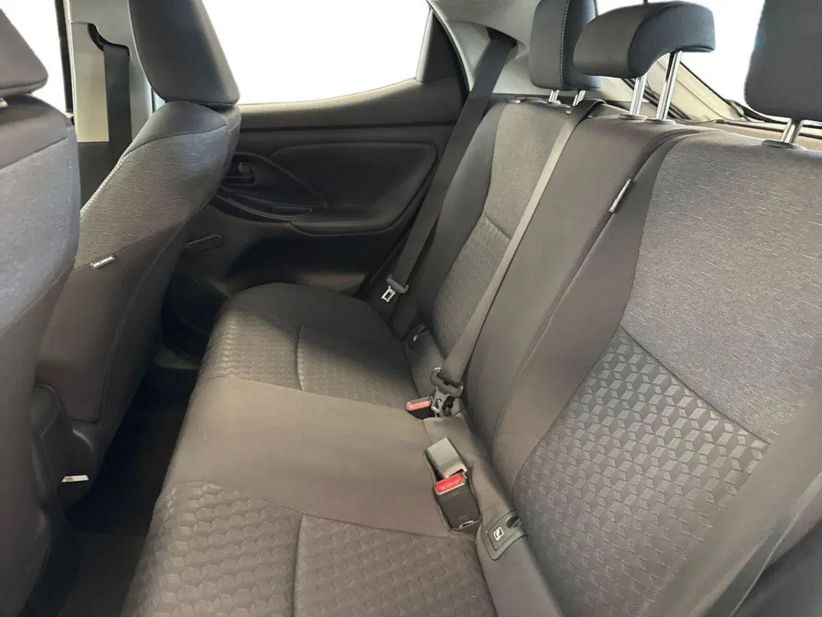 Toyota Yaris Cross usata a Prato (14)