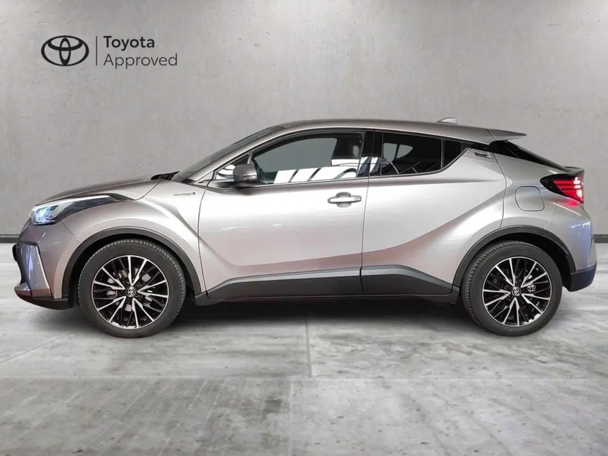 Toyota Toyota C-HR usata a Milano (4)