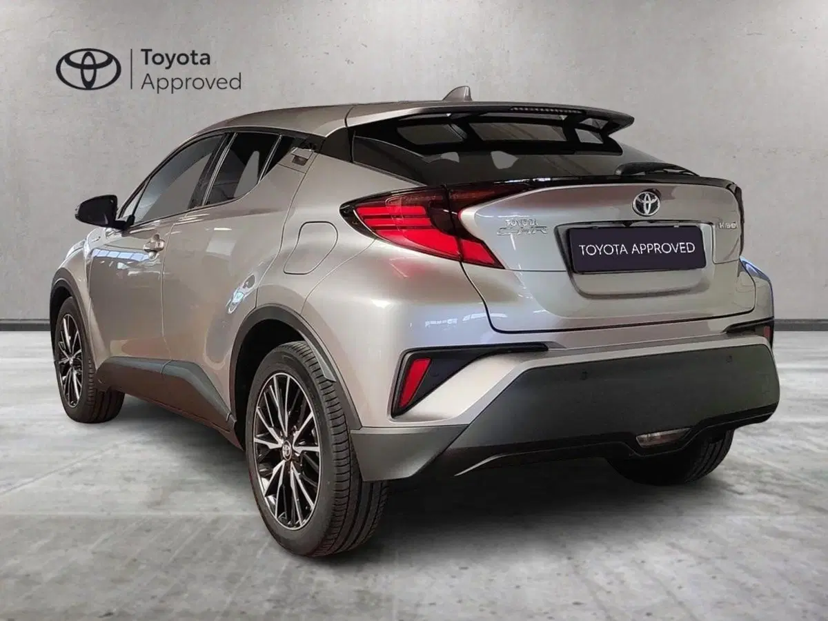 Toyota Toyota C-HR usata a Milano (6)
