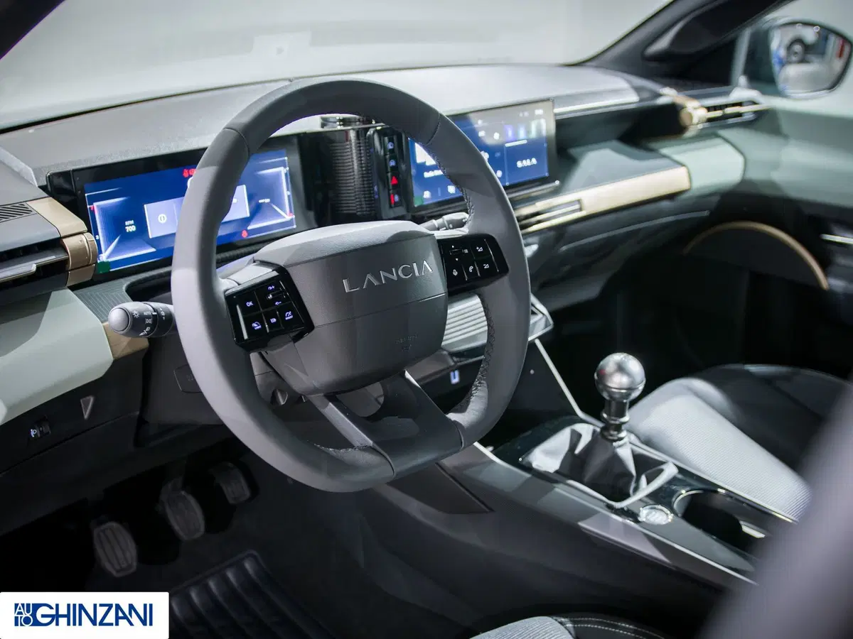Lancia Ypsilon nuova a Bergamo (10)