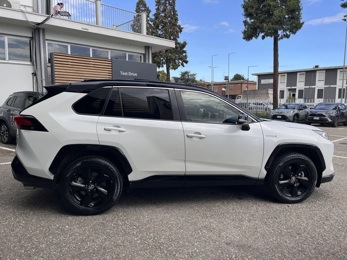Toyota Rav4 usata a Modena (4)