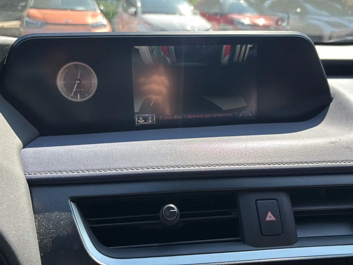 Lexus UX usata a Bologna (13)