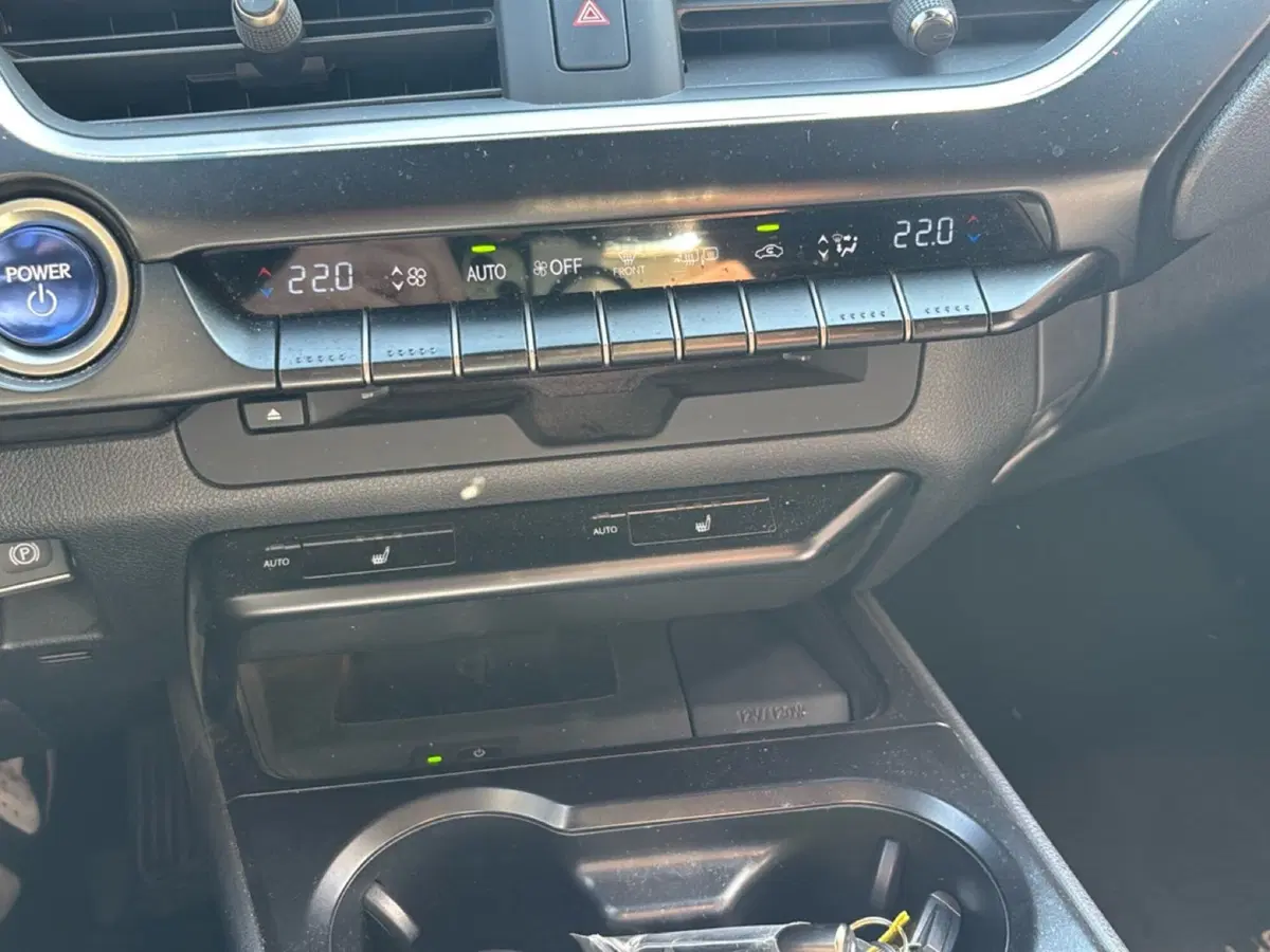 Lexus UX usata a Bologna (14)
