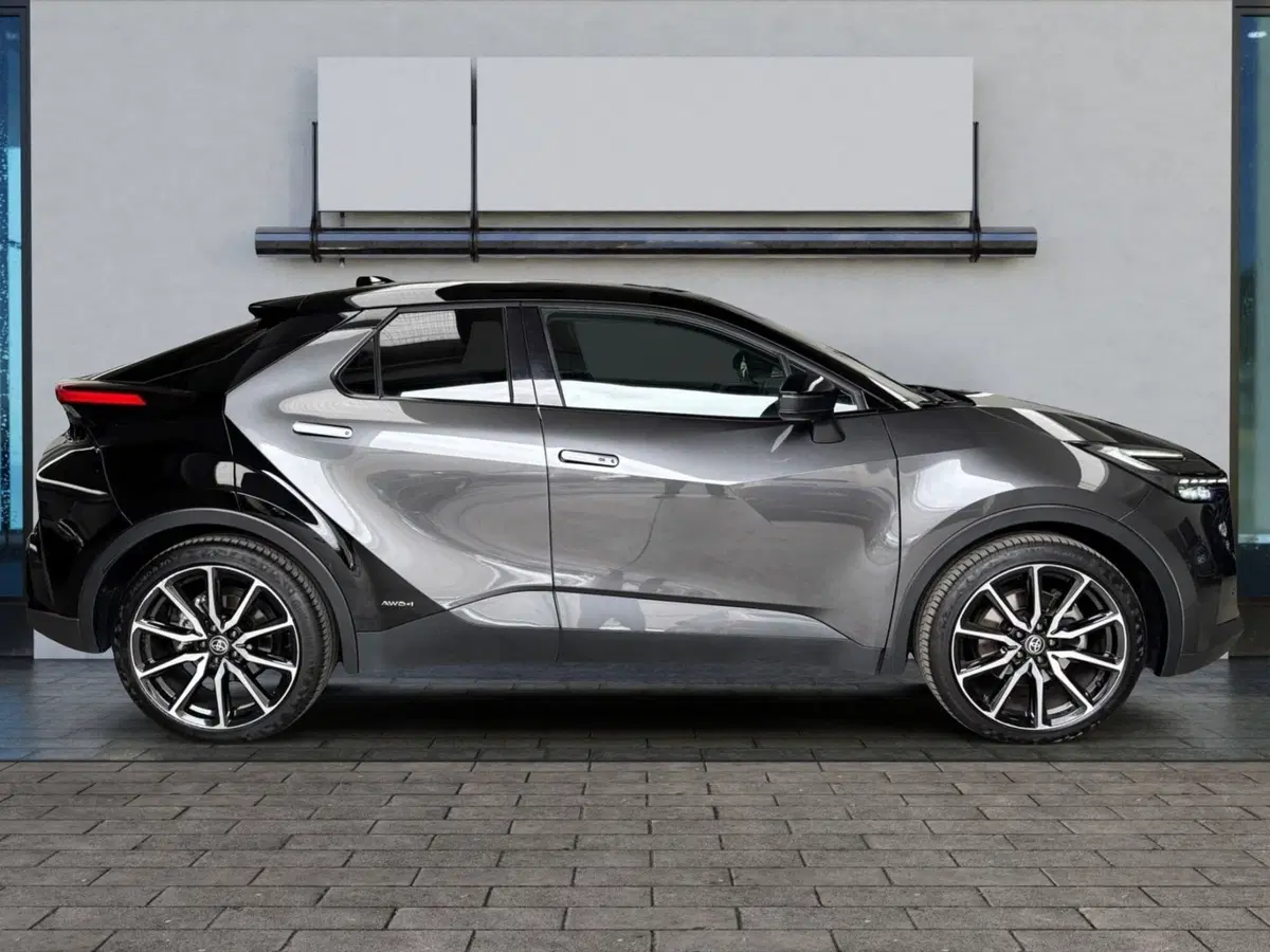 Toyota Toyota C-HR usata a Modena (5)
