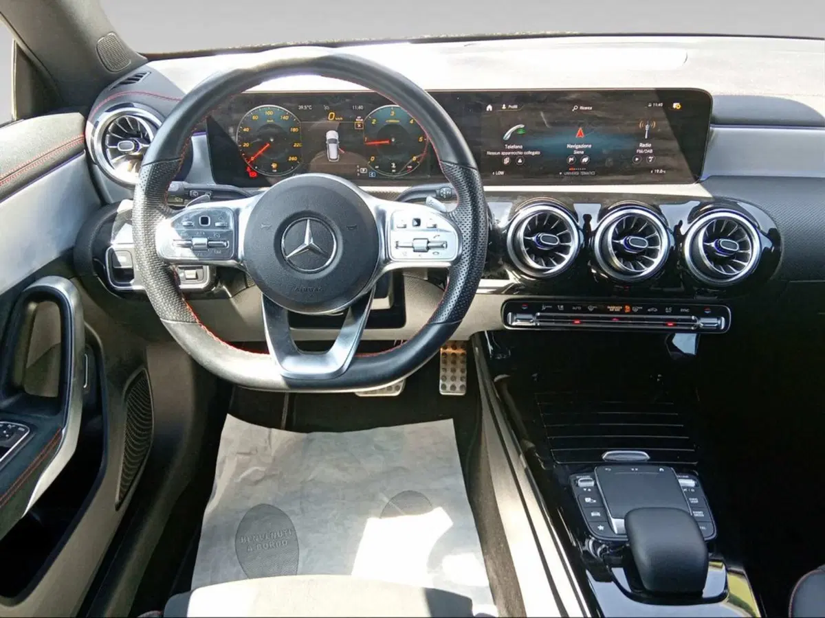 Mercedes-Benz CLA Shooting Brake usata a Pisa (11)