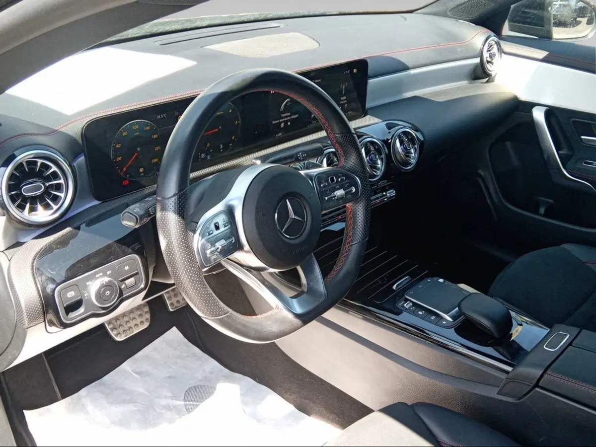 Mercedes-Benz CLA Shooting Brake usata a Pisa (9)