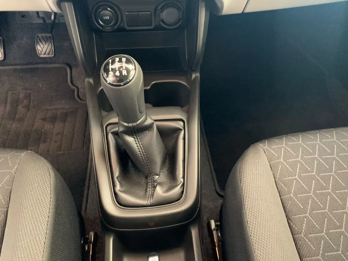 Suzuki Swift usata a Latina (11)