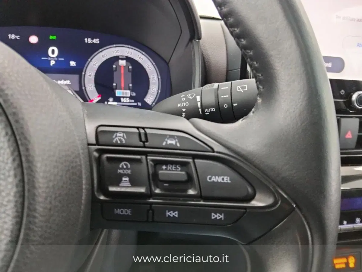 Toyota Yaris Cross usata a Como (11)