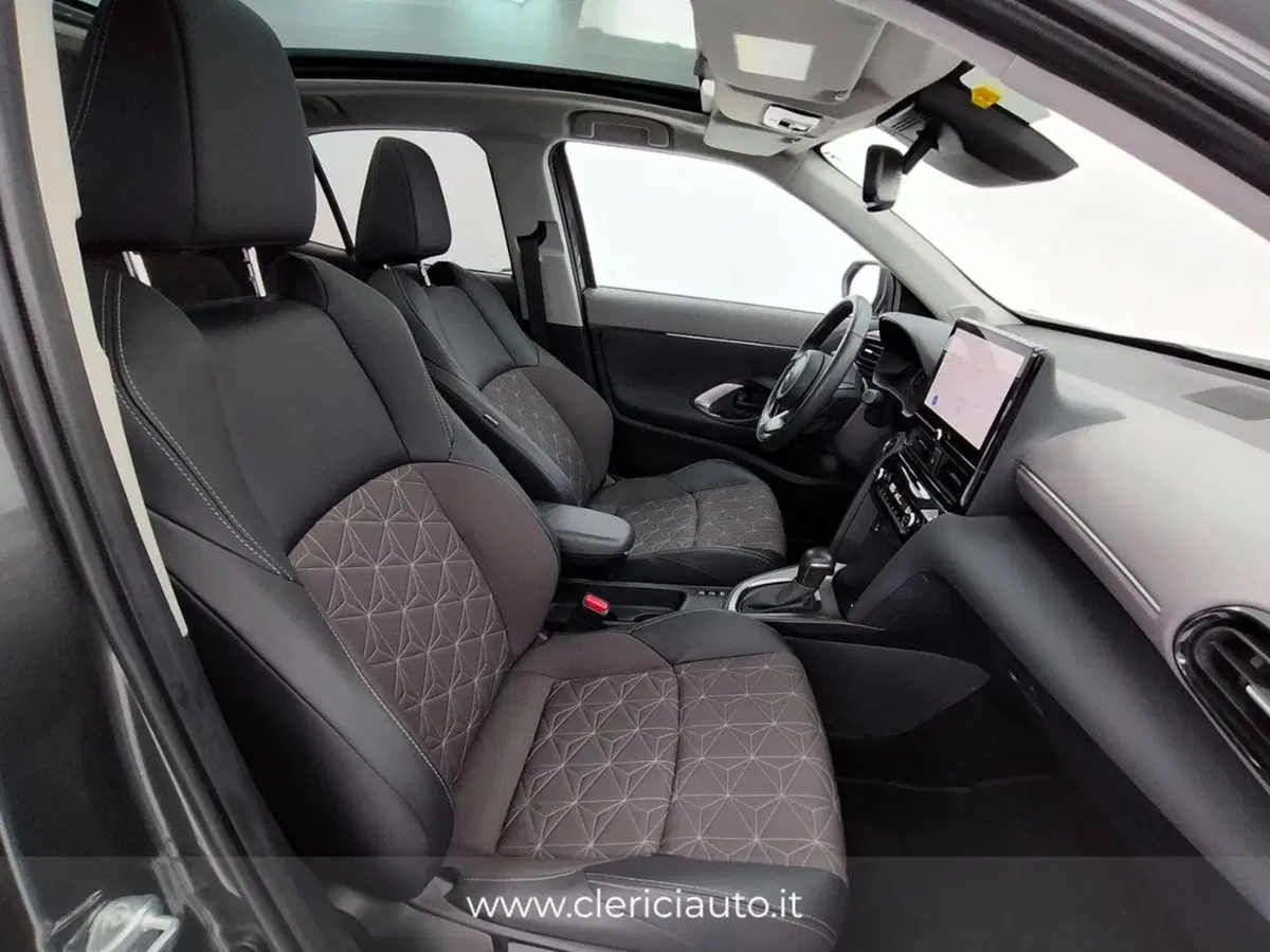 Toyota Yaris Cross usata a Como (3)