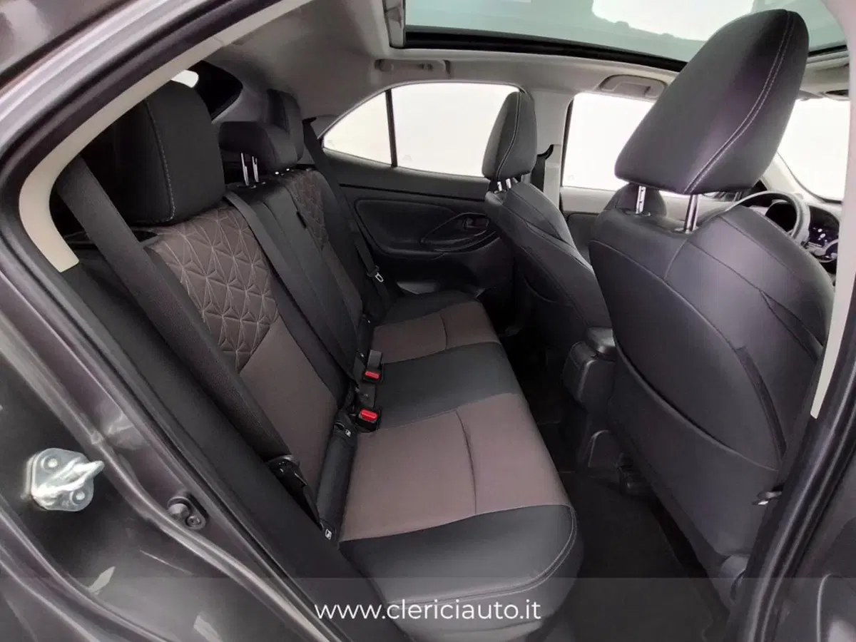 Toyota Yaris Cross usata a Como (5)
