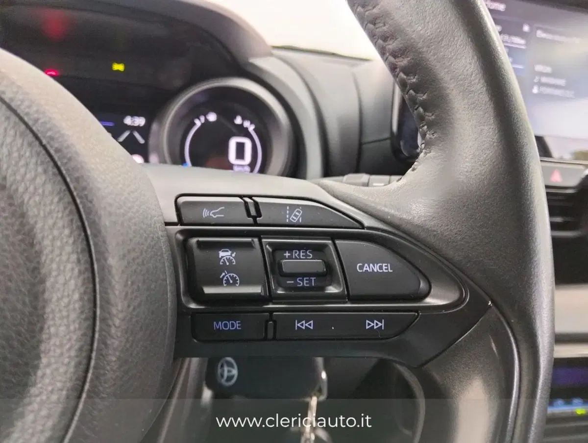 Toyota Yaris usata a Como (11)