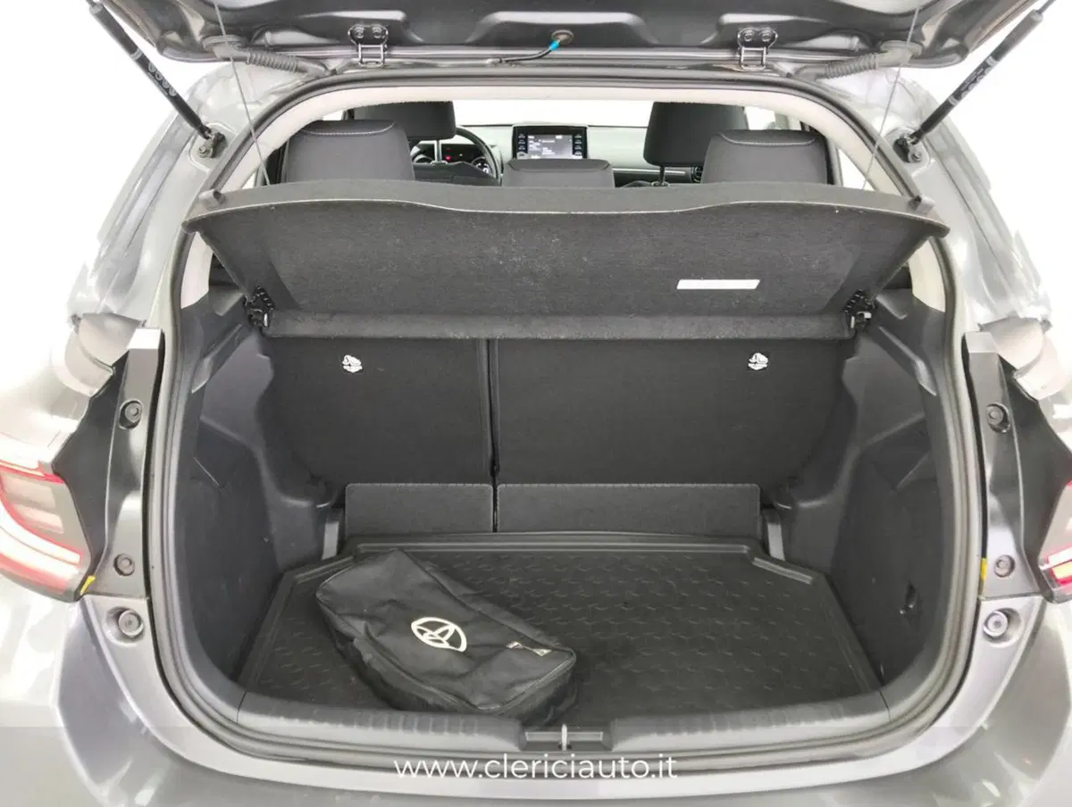 Toyota Yaris usata a Como (17)