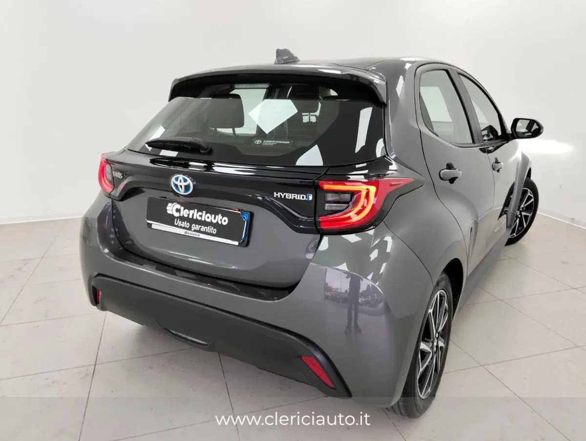 Toyota Yaris usata a Como (2)