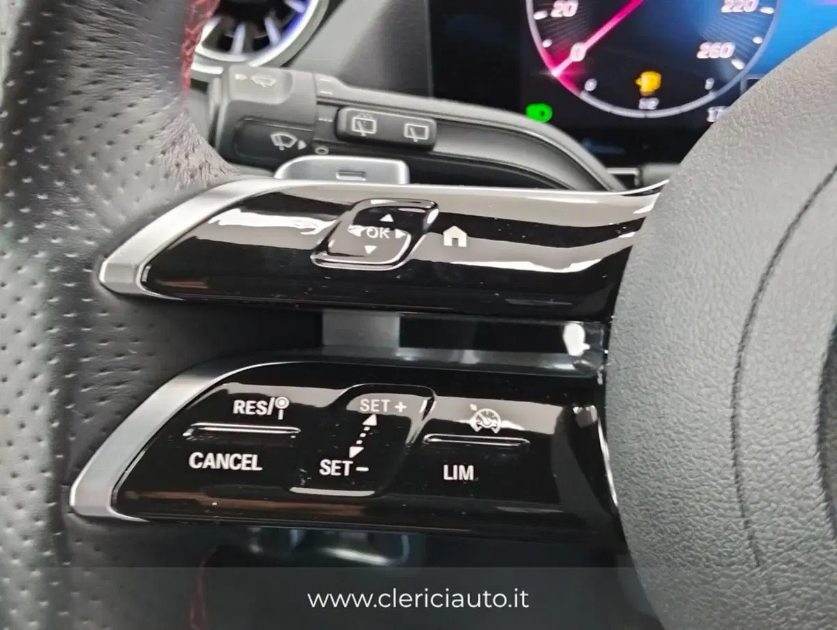 Mercedes-Benz GLA SUV usata a Como (12)