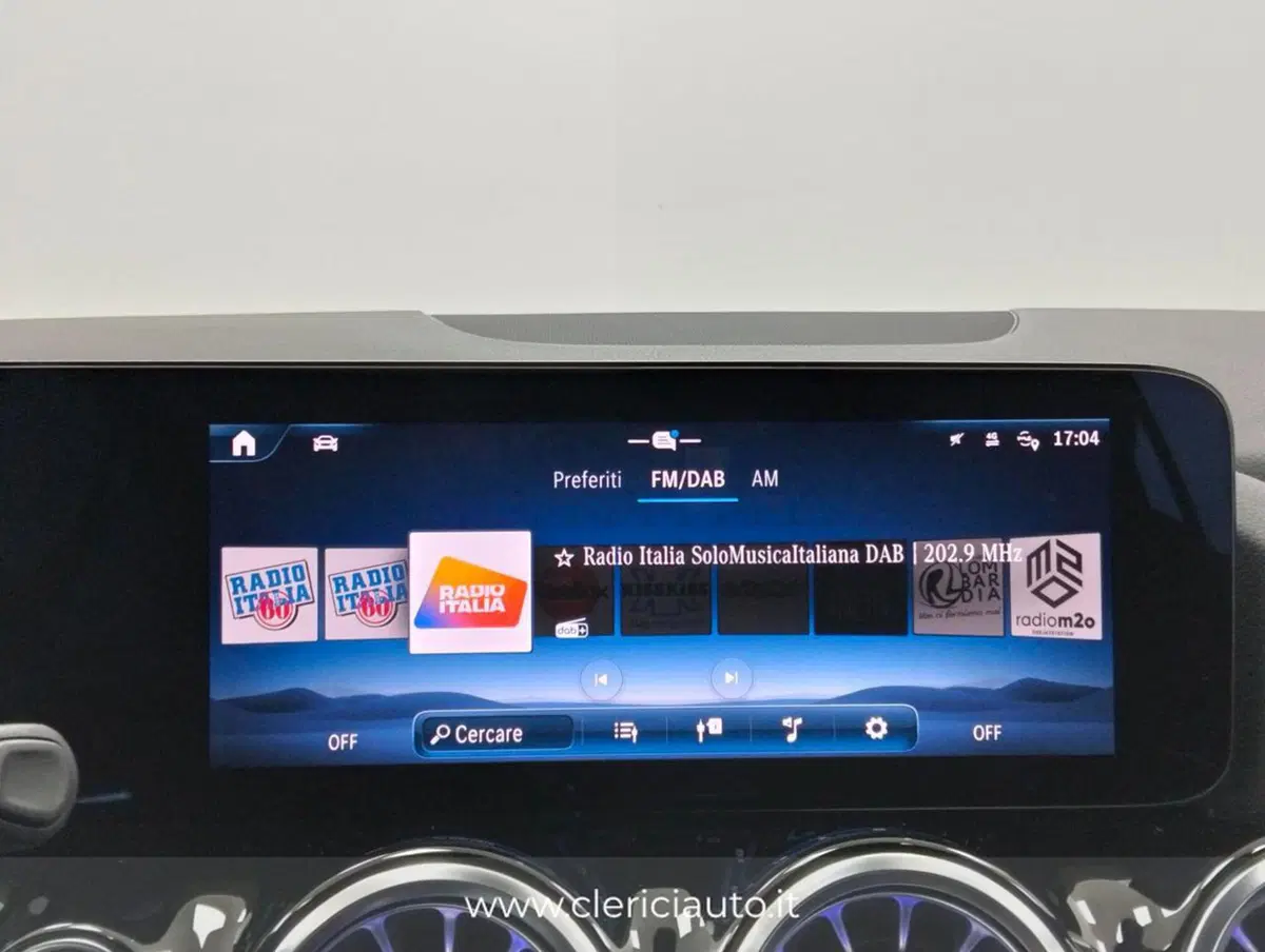 Mercedes-Benz GLA SUV usata a Como (17)