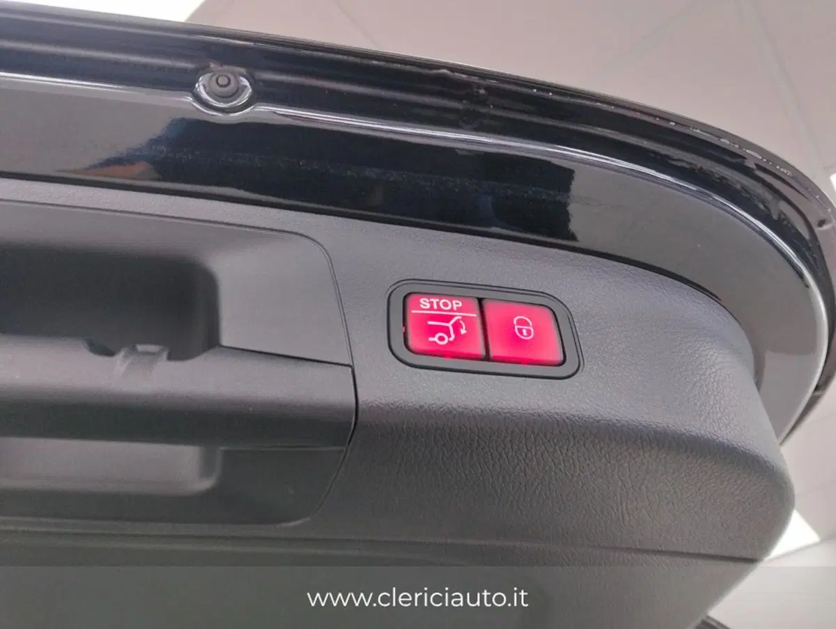 Mercedes-Benz GLA SUV usata a Como (19)
