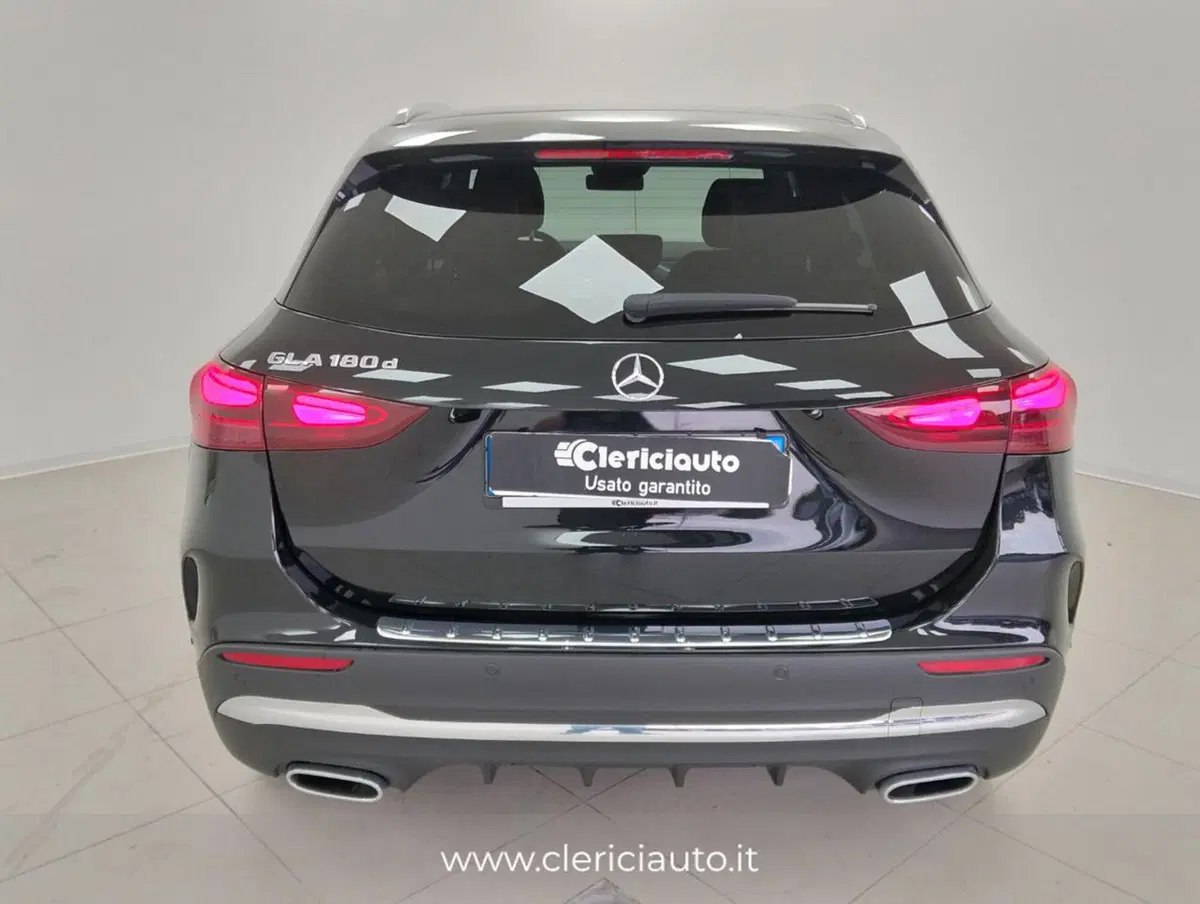 Mercedes-Benz GLA SUV usata a Como (7)