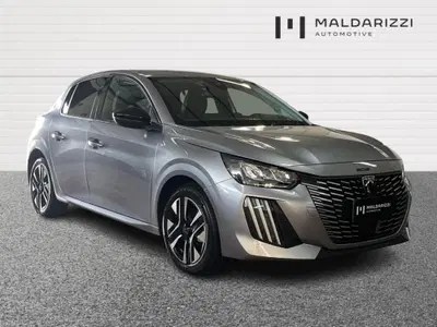 Peugeot 208 PureTech 100 Stop&Start 5 porte Allure del 2025 usata a Bari