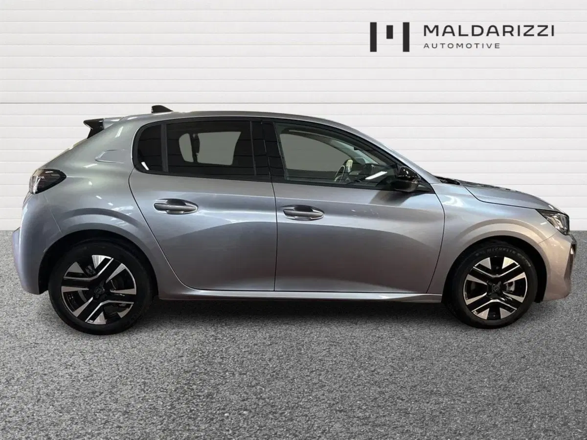 Peugeot 208 usata a Bari (5)