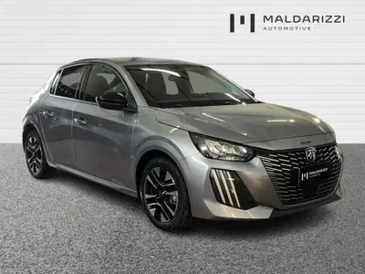 Peugeot 208 PureTech 100 Stop&Start 5 porte Allure del 2025 usata a Bari
