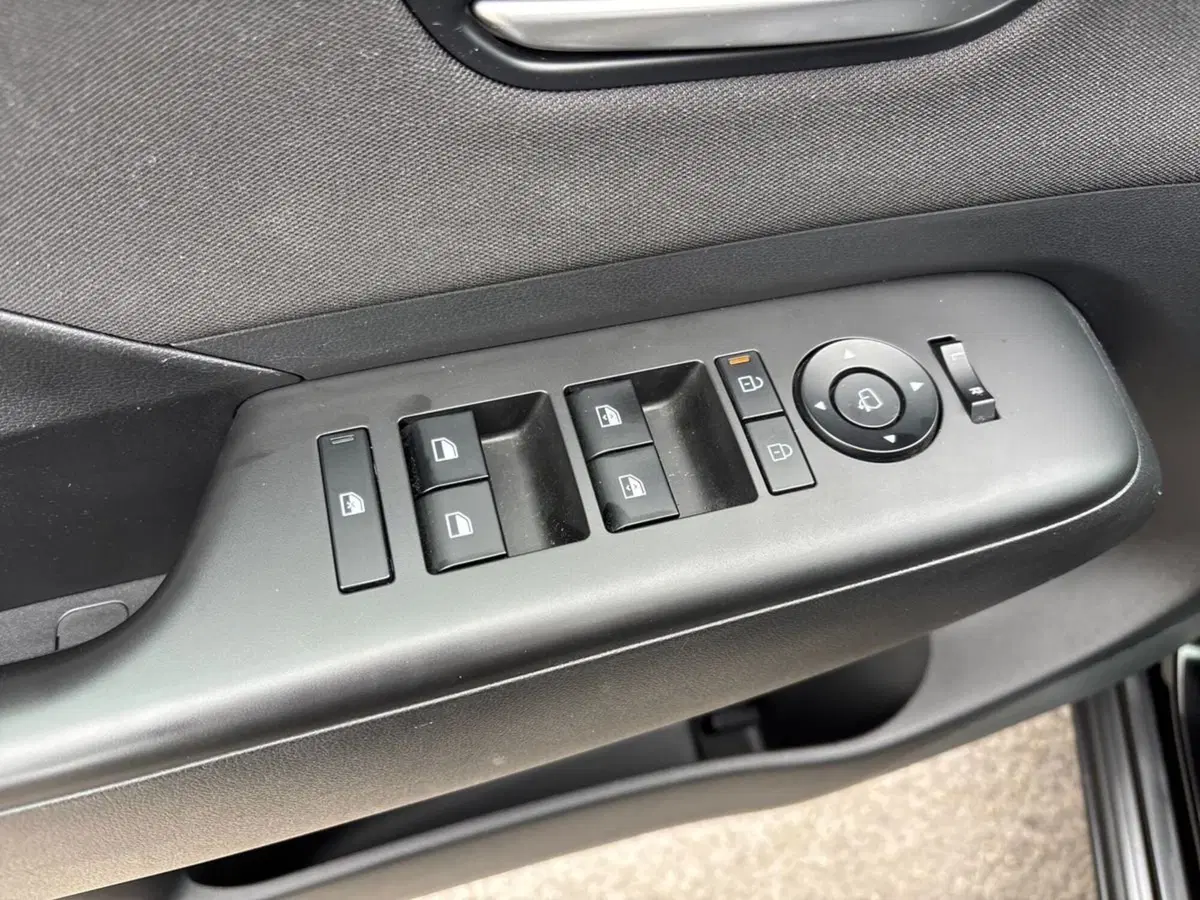 Hyundai Kona usata a Pescara (12)