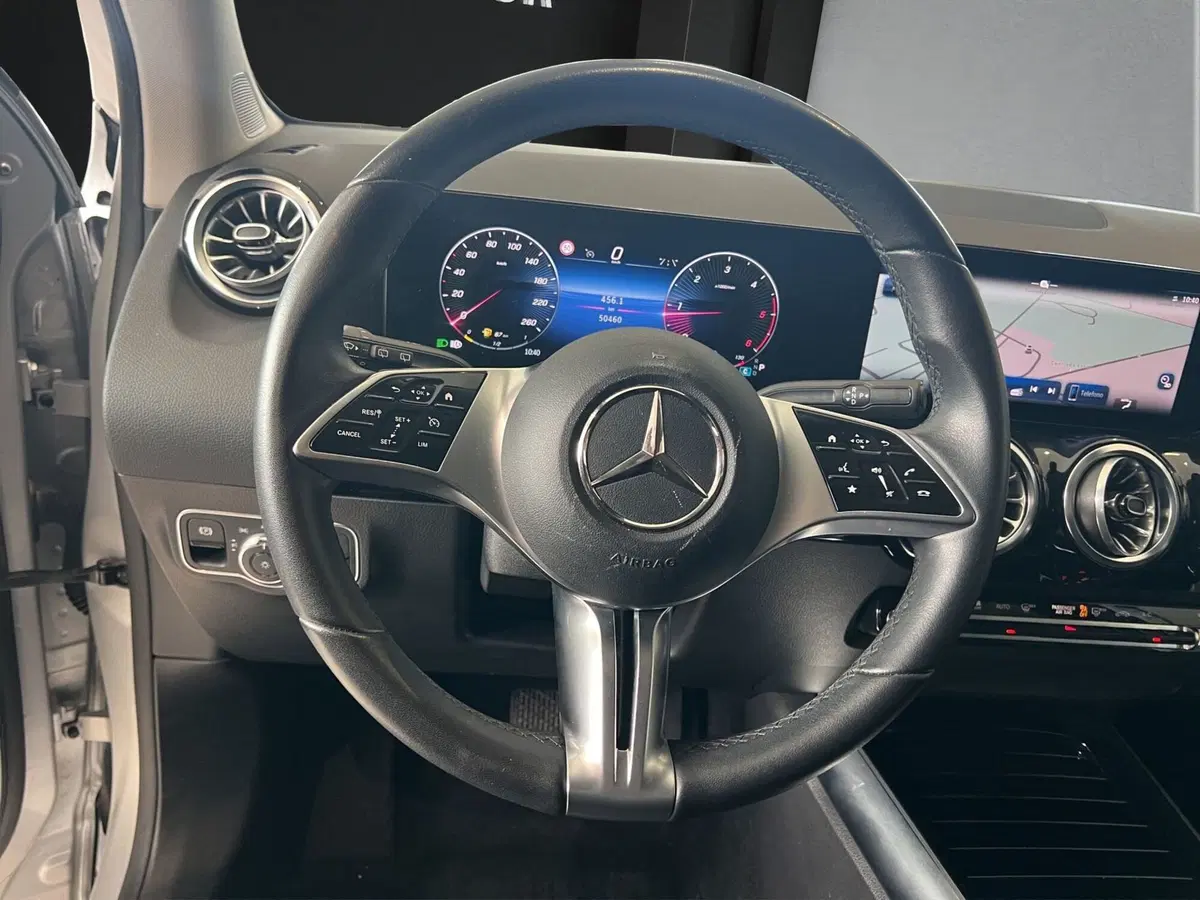 Mercedes-Benz GLA SUV usata a Cosenza (10)