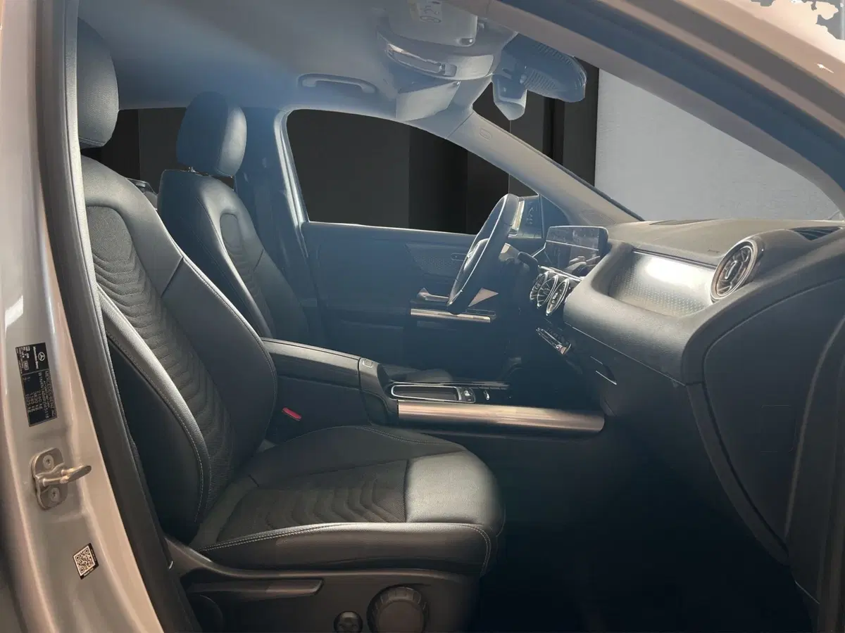 Mercedes-Benz GLA SUV usata a Cosenza (18)
