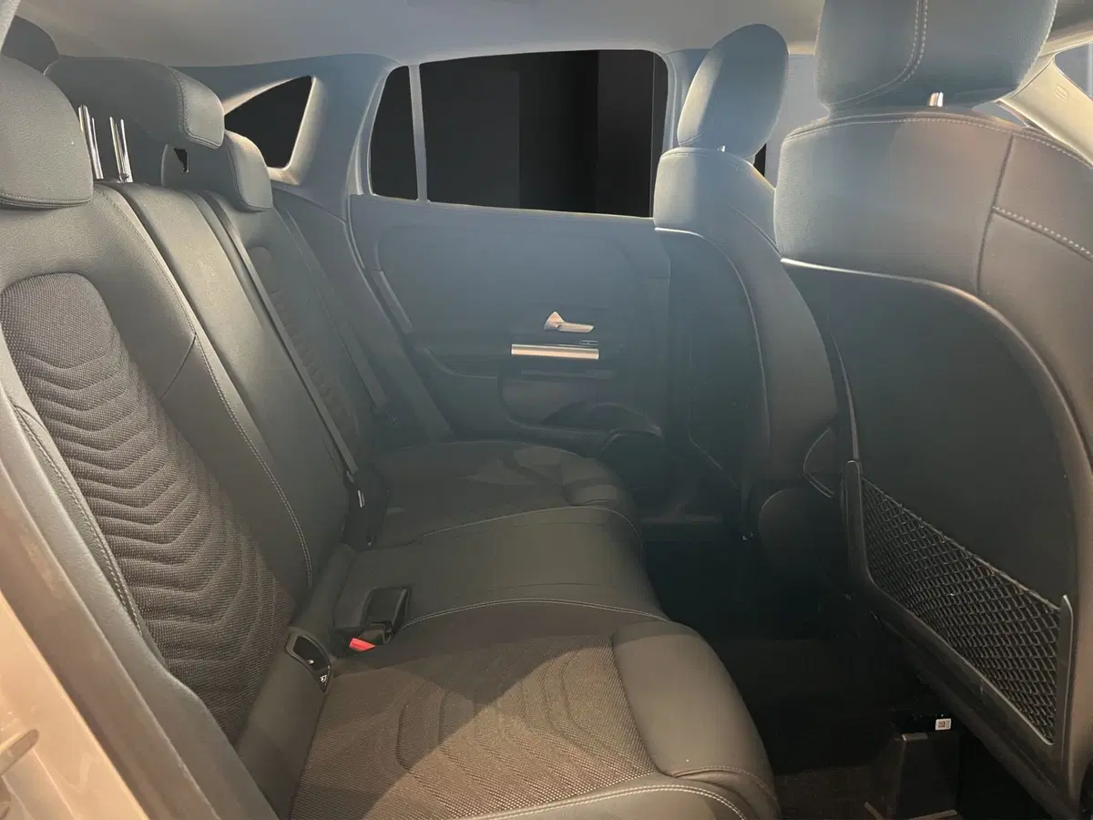 Mercedes-Benz GLA SUV usata a Cosenza (19)