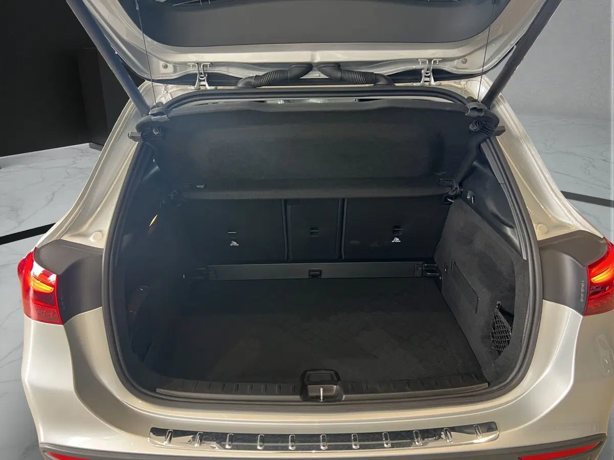 Mercedes-Benz GLA SUV usata a Cosenza (20)