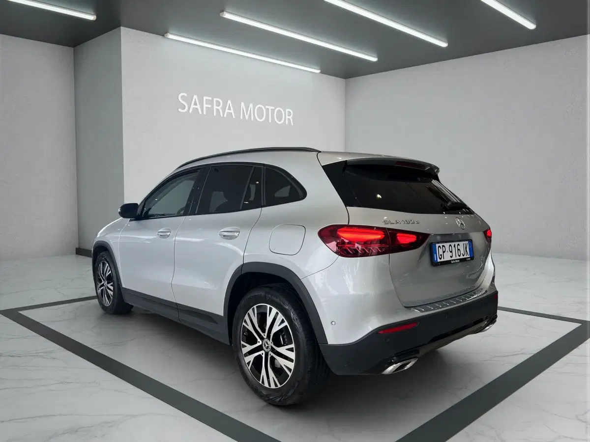Mercedes-Benz GLA SUV usata a Cosenza (4)