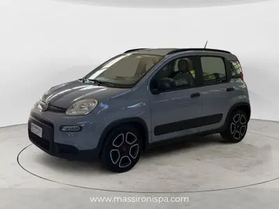 Fiat Panda 1.0 FireFly S&S Hybrid City Cross del 2022 usata a Melegnano