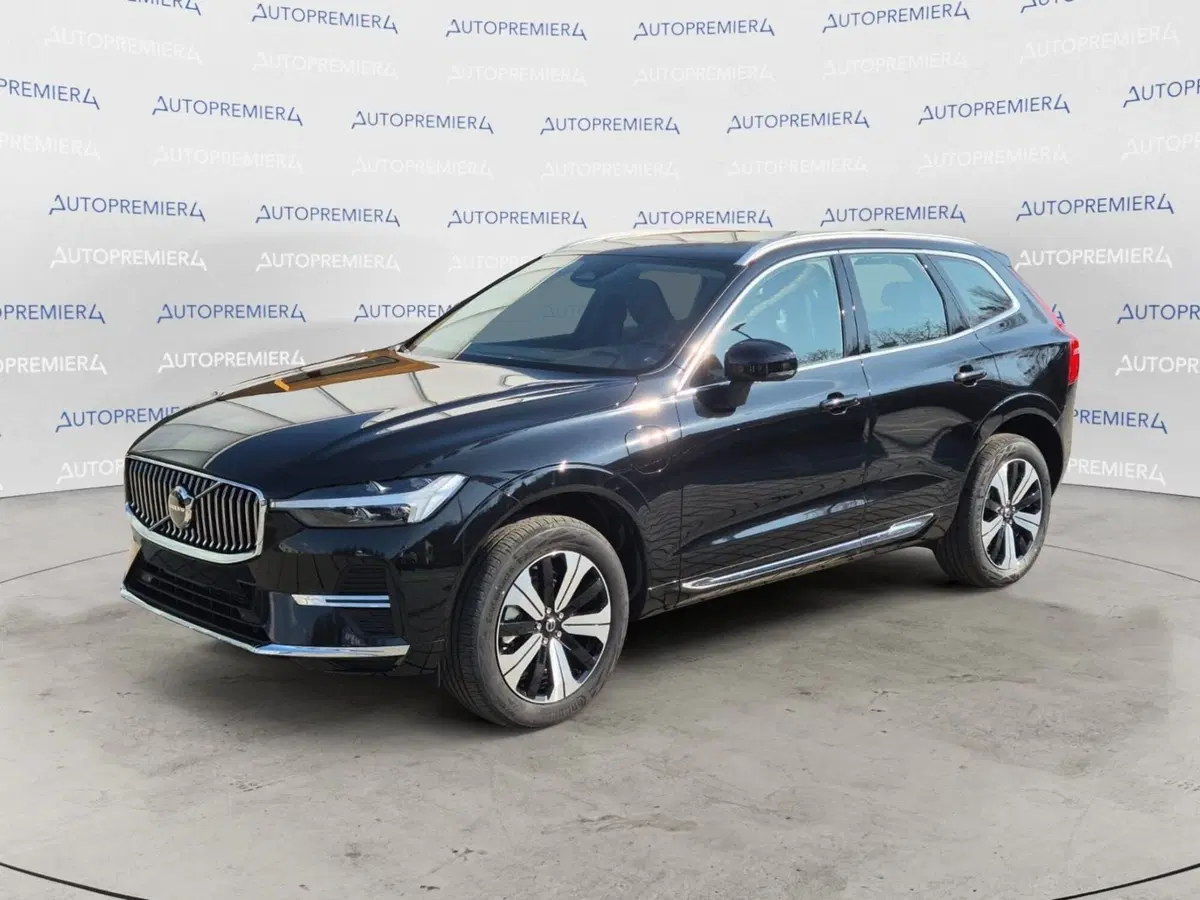 Volvo XC60 nuova a Como