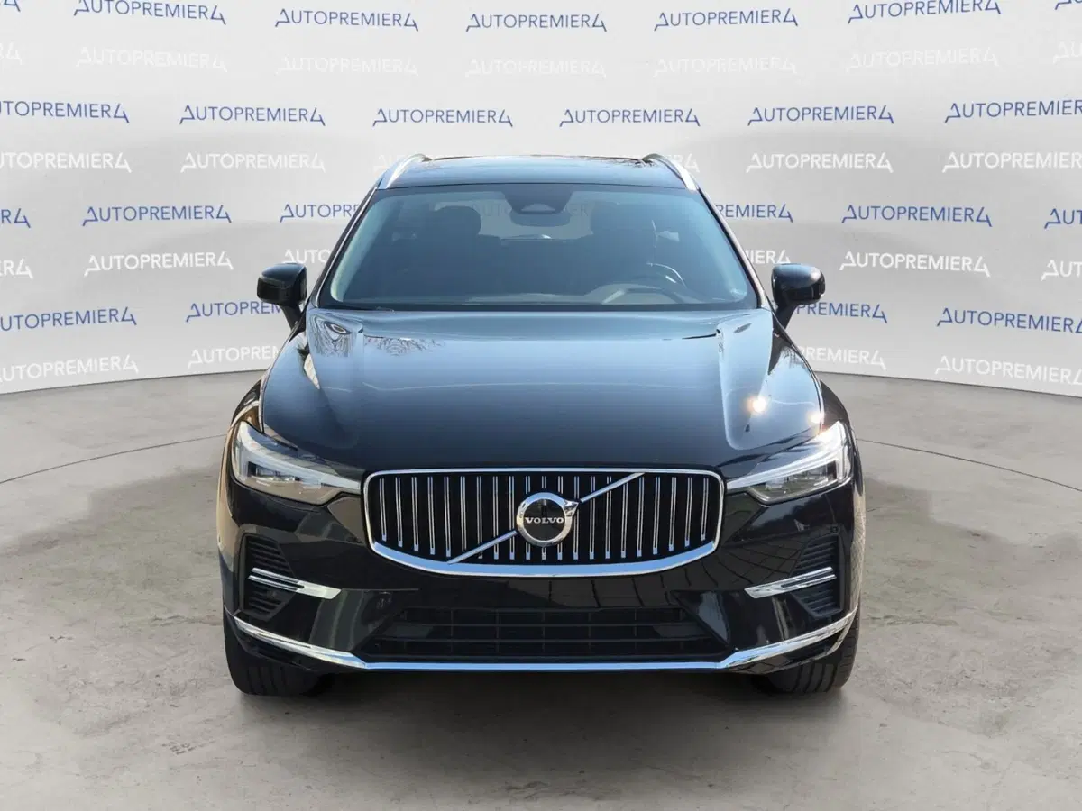 Volvo XC60 nuova a Como (2)