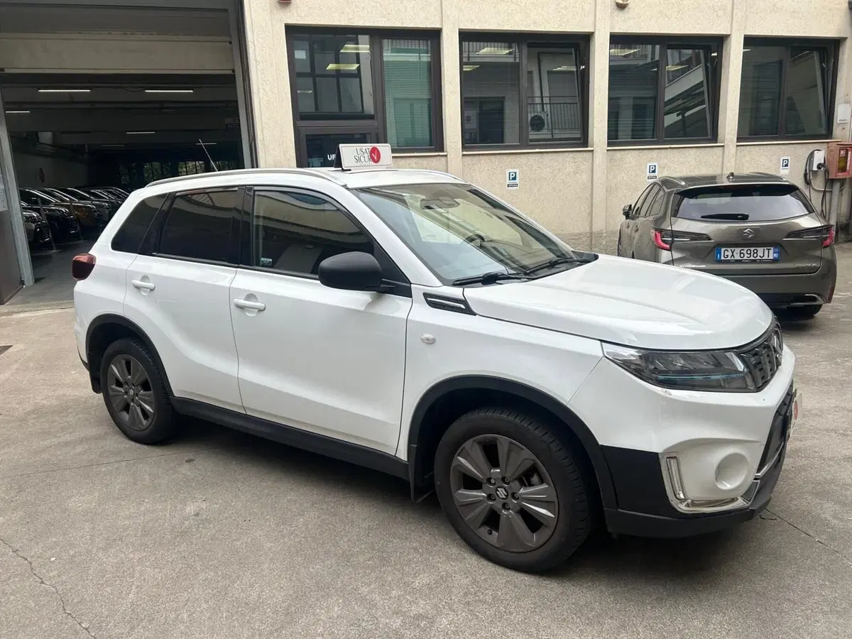 Suzuki Vitara usata a Milano (2)