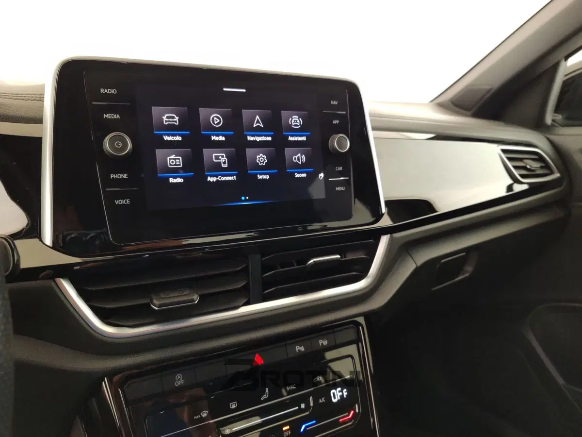 Volkswagen T-Roc usata a Massa-Carrara (13)