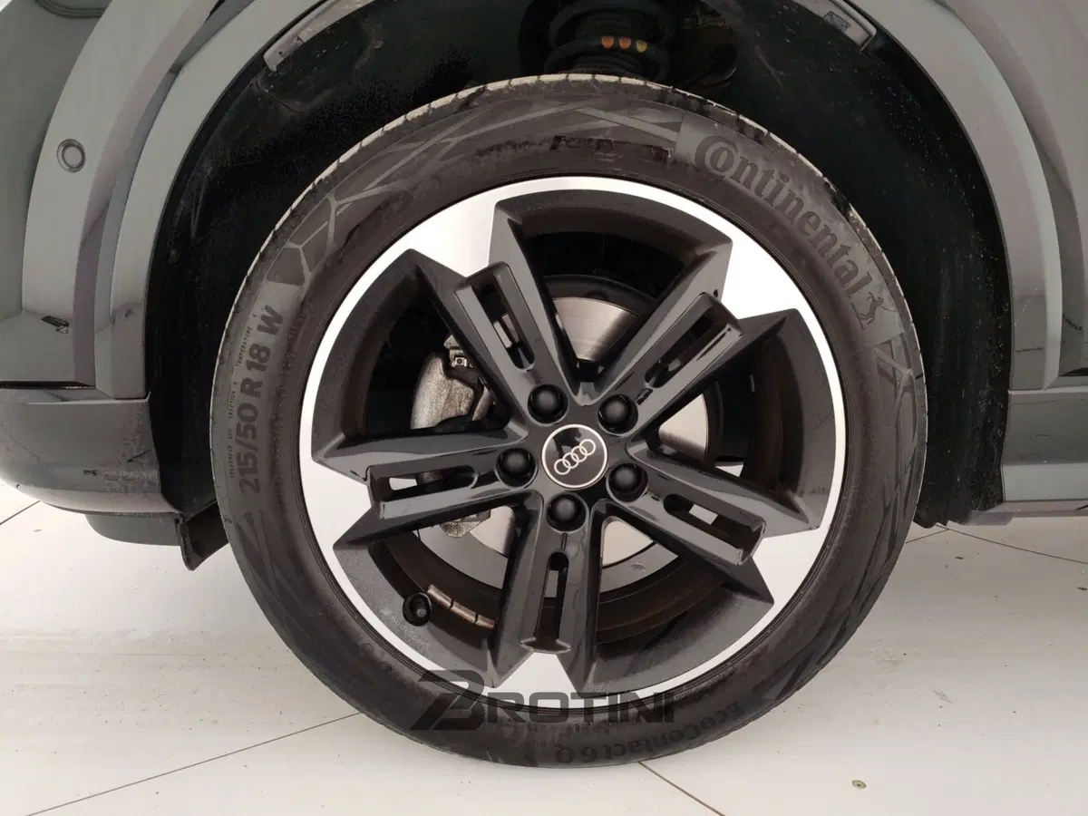 Audi Q2 usata a Massa-Carrara (6)