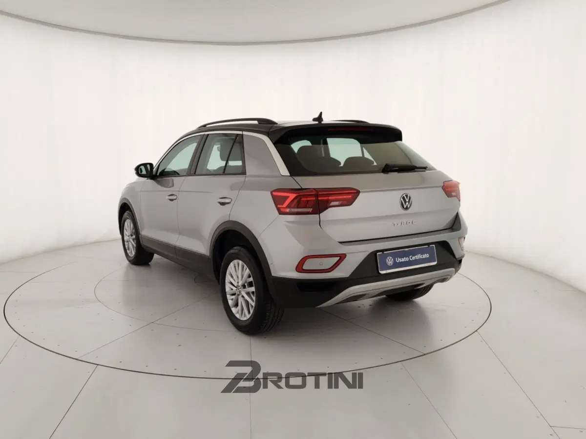Volkswagen T-Roc usata a Massa-Carrara (2)