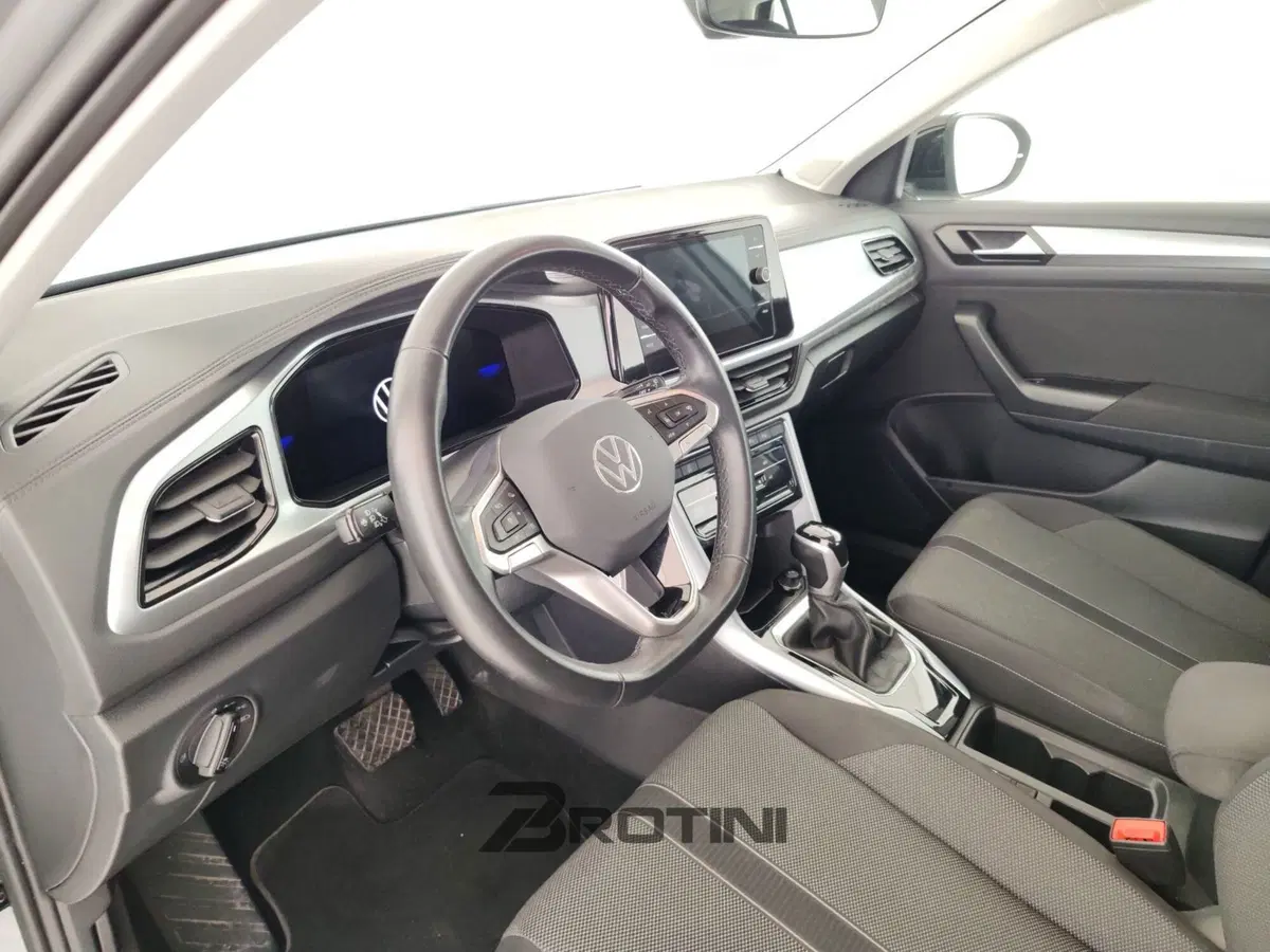 Volkswagen T-Roc usata a Massa-Carrara (8)