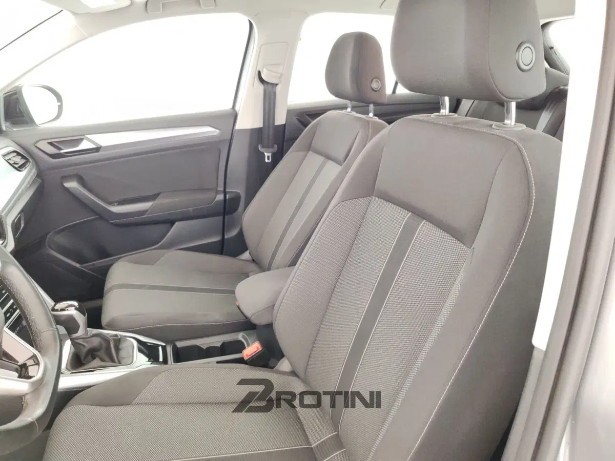 Volkswagen T-Roc usata a Massa-Carrara (9)