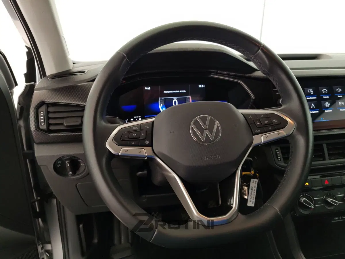Volkswagen T-Cross usata a Massa-Carrara (13)