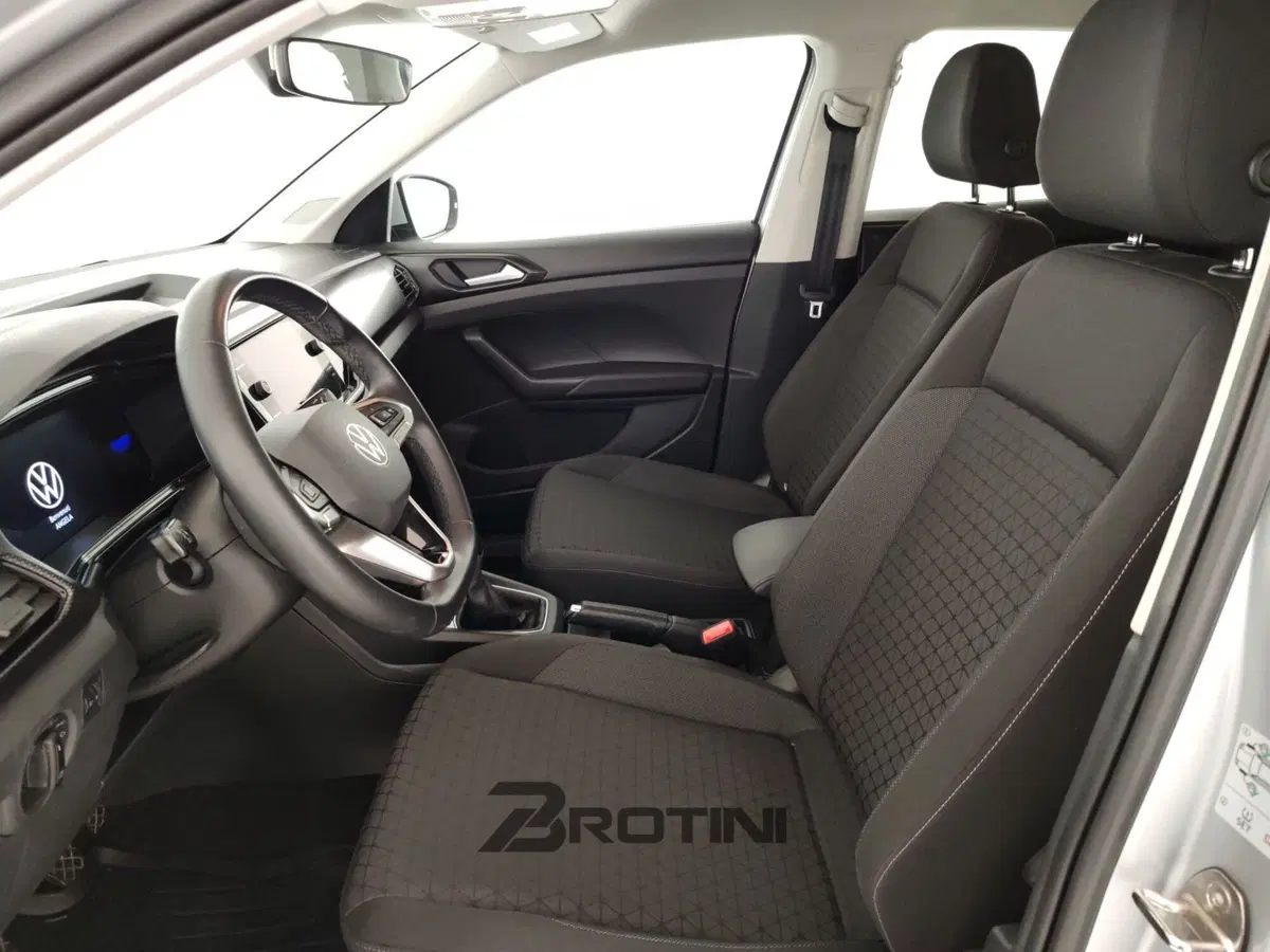 Volkswagen T-Cross usata a Massa-Carrara (7)