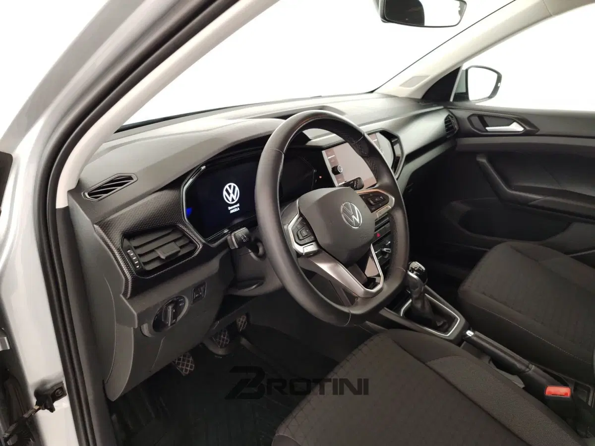 Volkswagen T-Cross usata a Massa-Carrara (8)