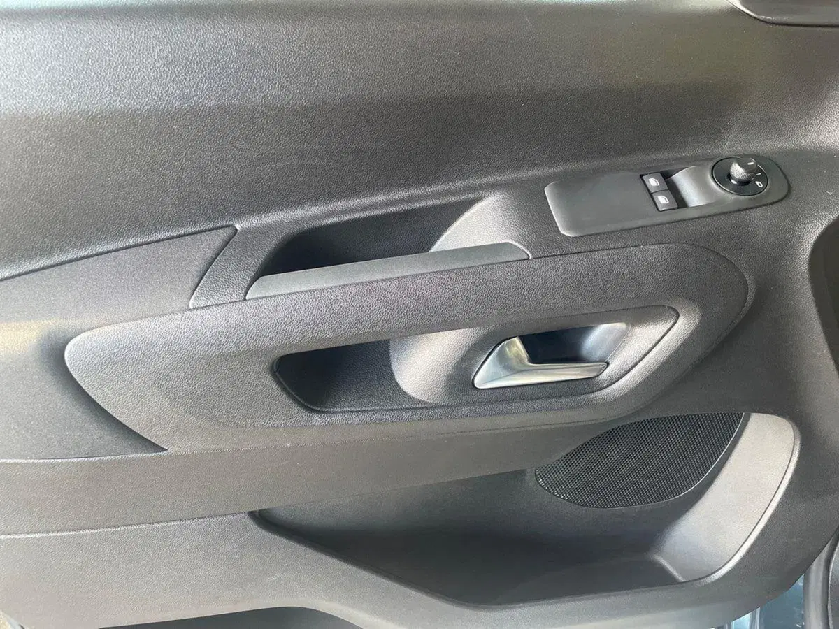 Opel Combo Furgone nuova a Salerno (13)