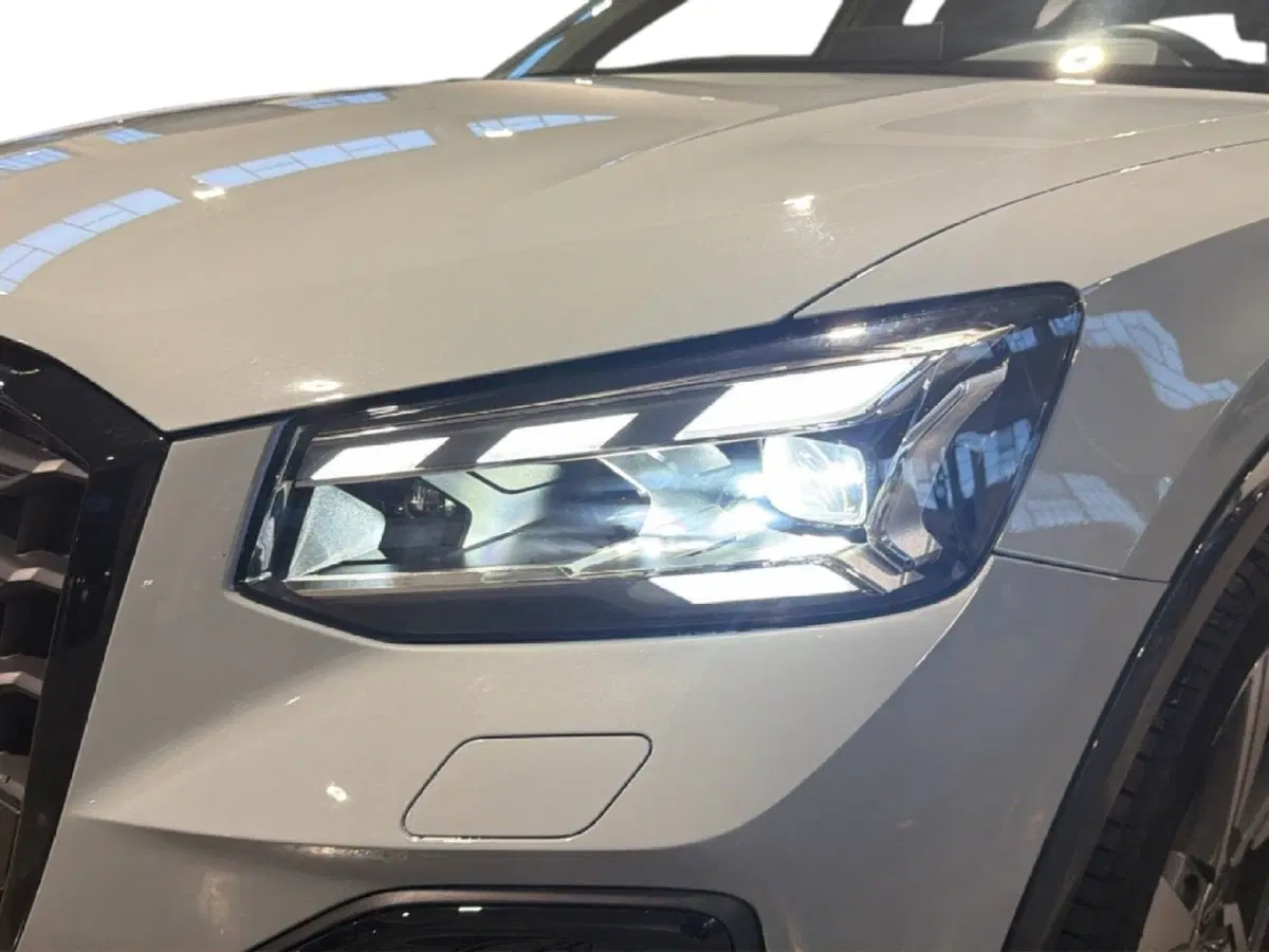 Audi Q2 usata a Napoli (16)