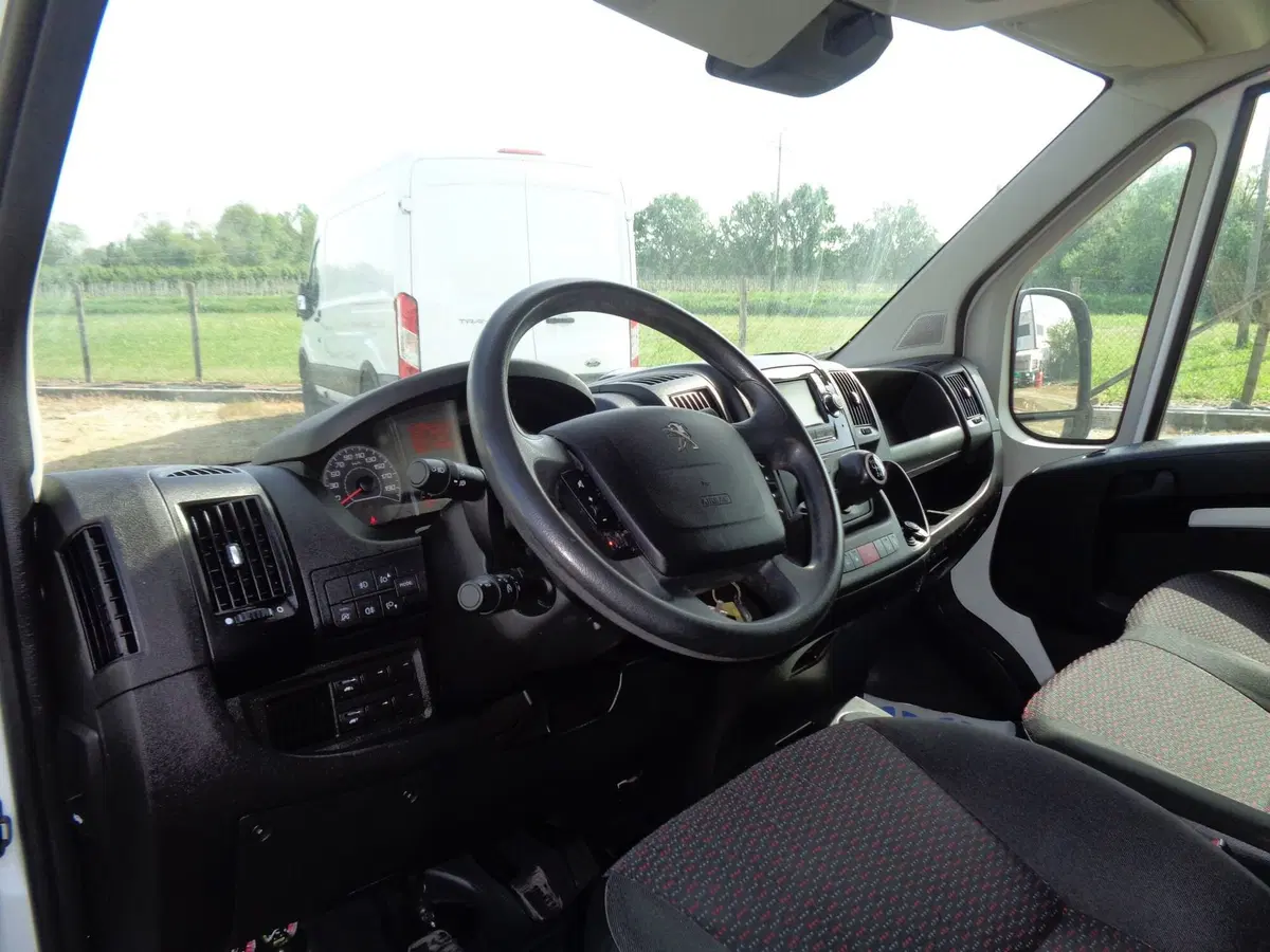 Peugeot Boxer Furgone usata a Treviso (11)