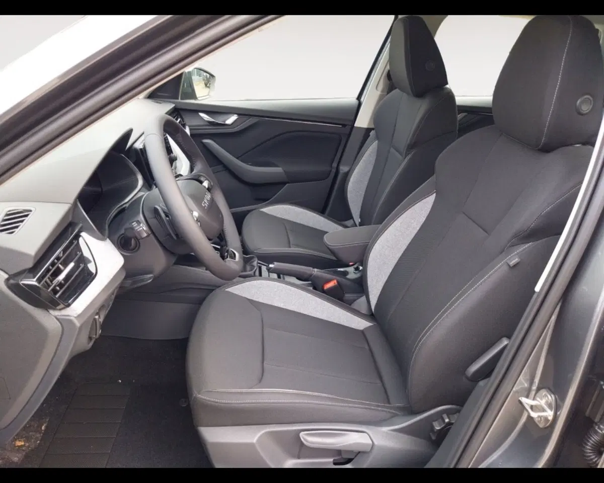 Skoda Kamiq nuova a Forlì-Cesena (10)