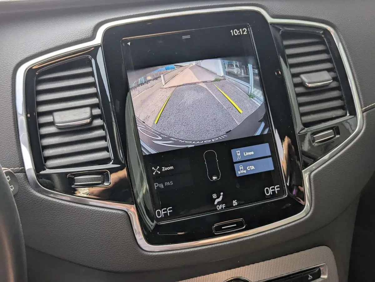 Volvo XC90 usata a Pescara (17)